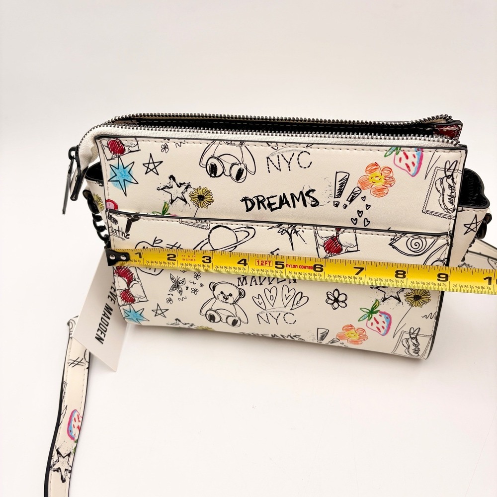 Steve Madden Graffiti Print BLEXI Crossbody Bag White Black Chain Strap Top Zip - Picture 8 of 12
